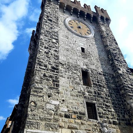 Locanda Delle Mercanzie Brescia Bagian luar foto