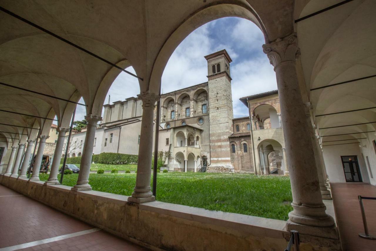 Locanda Delle Mercanzie Brescia Bagian luar foto